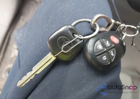 2013 Toyota Sienna Le 7 Passenger из США, поврежденный, VIN 5TDJK3DC6DS053616